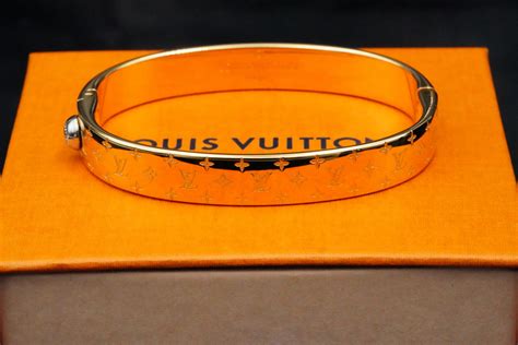 louis vuitton cuff bracelet price.